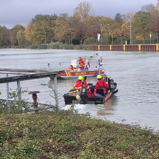 Boote der DLRG im Wasser