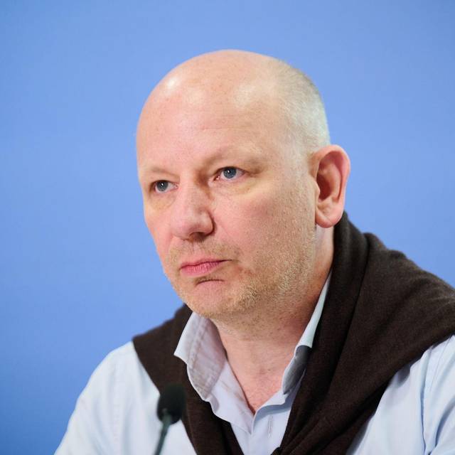 Oliver Decker