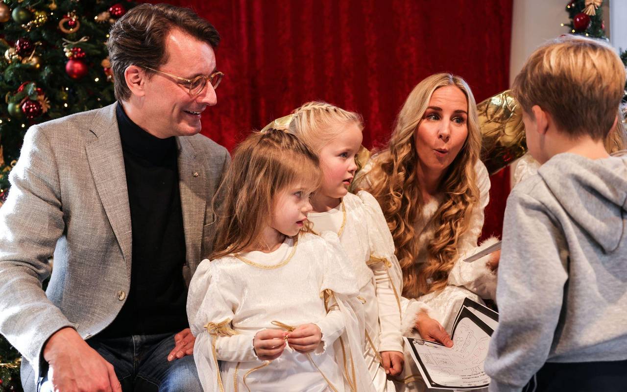 Eröffnung der Christkindpostfiliale in Engelskirchen