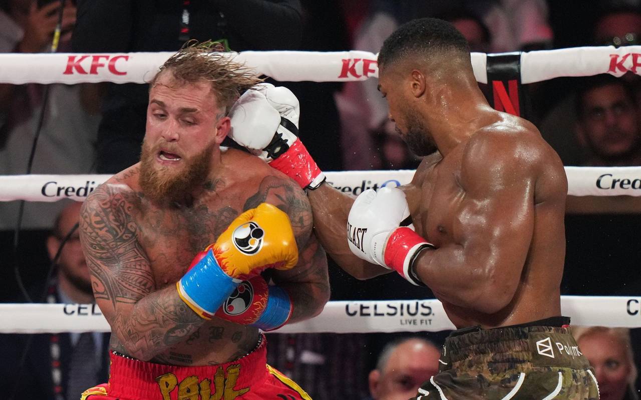 Anthony Joshua (r) gegen Jake Paul