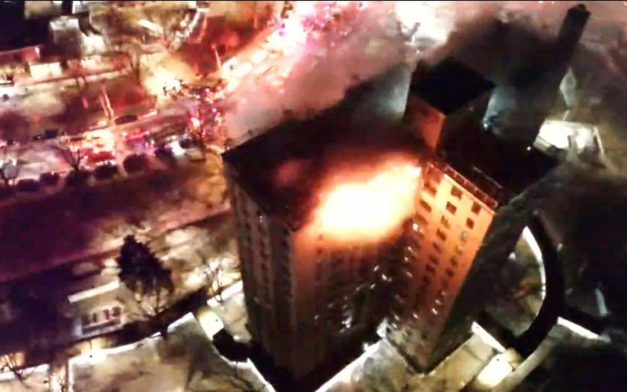 Brand in einem Hochhaus in New York