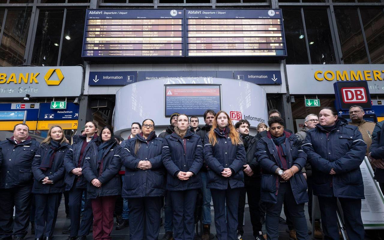 Zugbegleiter stirbt nach Angriff bei Ticketkontrolle