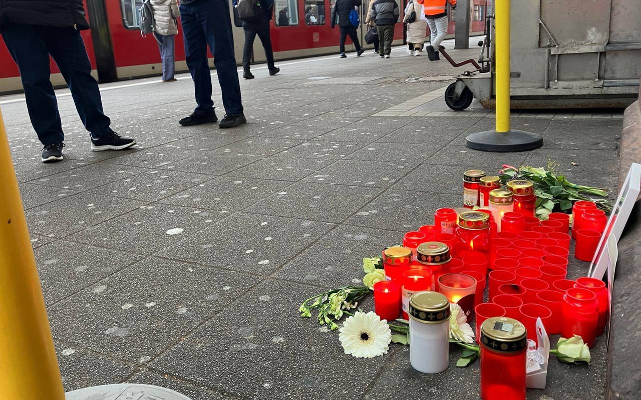 Zugbegleiter stirbt nach Angriff bei Ticketkontrolle