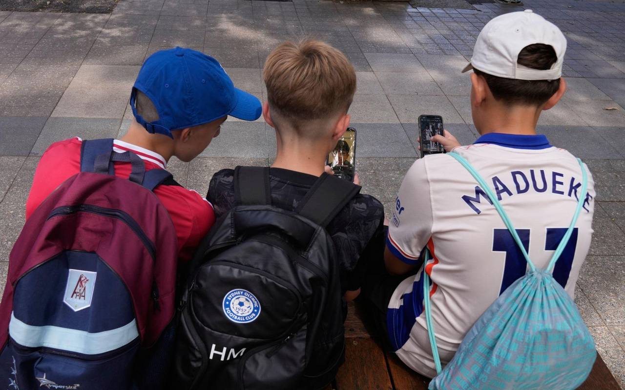 Diskussion um Social-Media-Verbot für Schüler