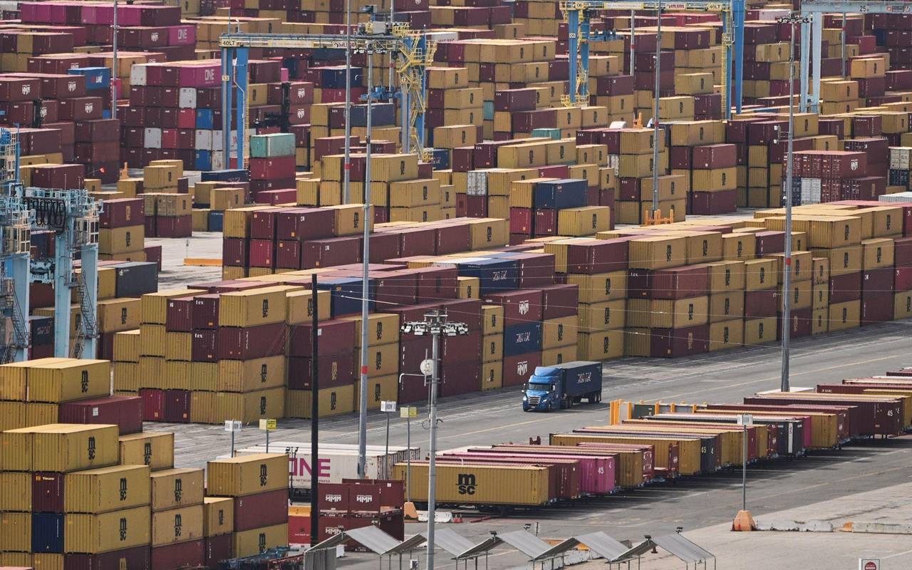 US-Zollpolitik - Containerhafen in Kalifornien
