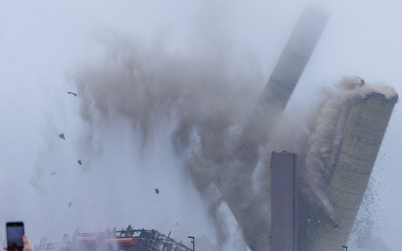 Sprengung Kamin des Steinkohlenkraftwerks Ibbenbüren
