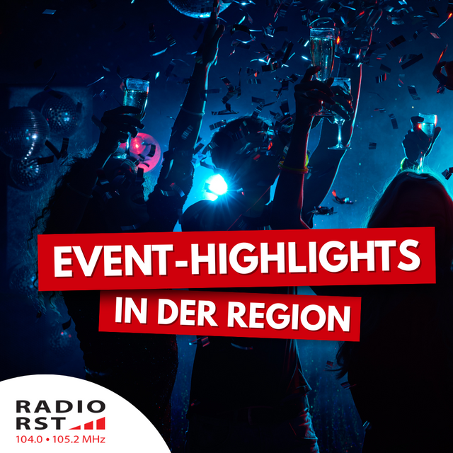 Feiernde Menschen im Dunkeln.