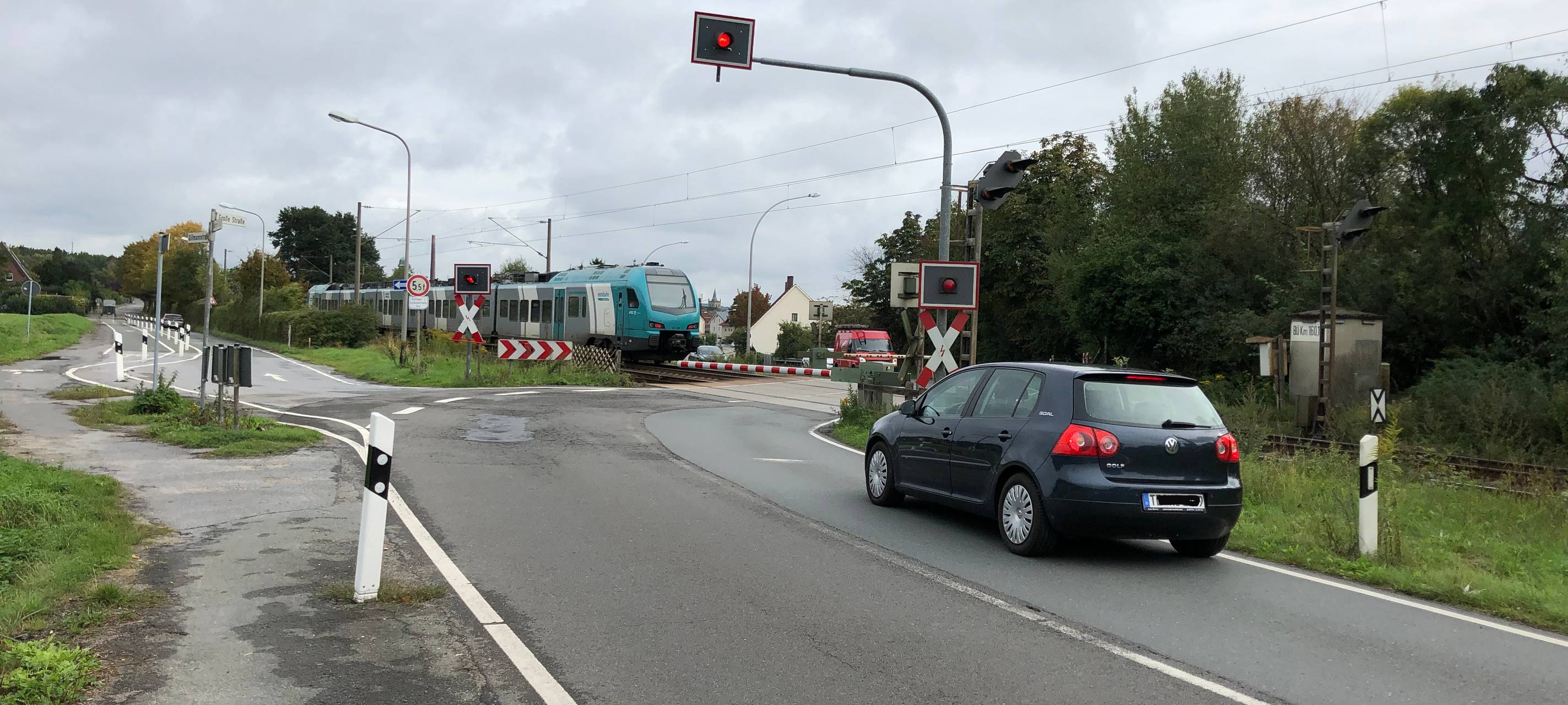 Zug erfasst Auto in Ibbenbüren