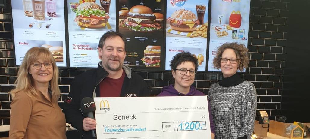 McDonald’s Rheine spendet für Lichtblicke