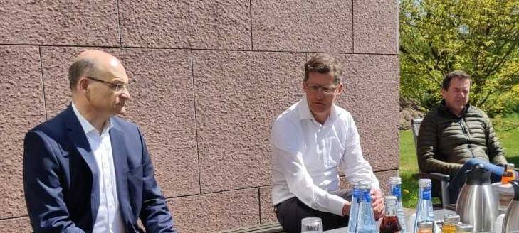 Gehören zum Krisenstab: Kreisdirektor Dr. Martin Sommer, Kreisgesundheitsdezernent Tilman Fuchs, medizinischer Einsazleiter Dr. Karl-Heinz Fuchs