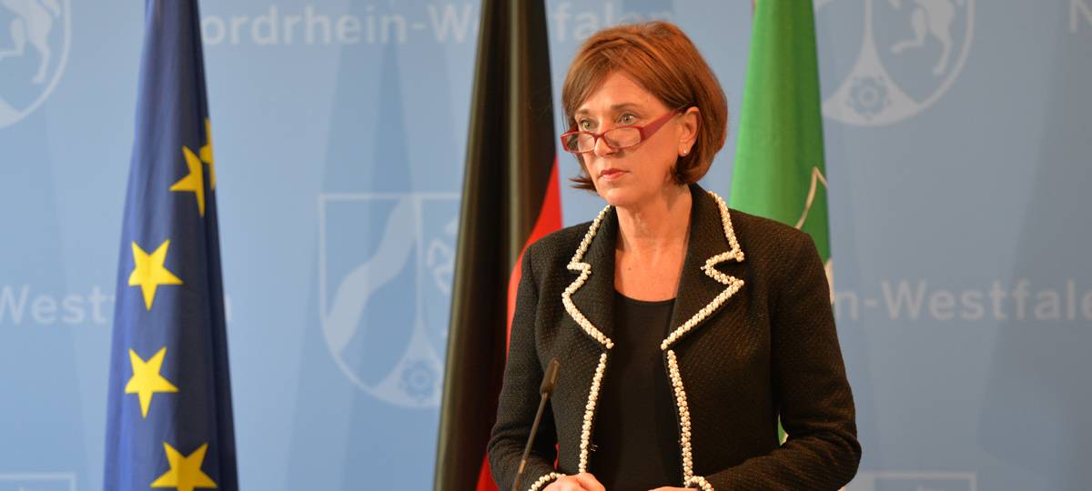 Schulpolitik entscheidet, Eltern sind sauer: Doch um wen geht es hier wirklich?