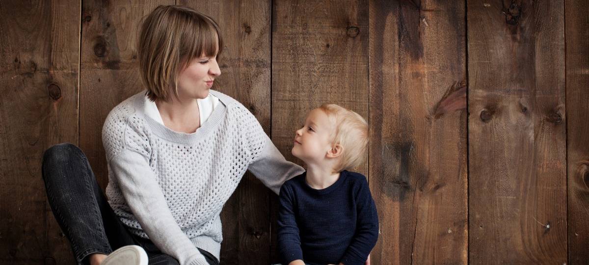 Coronakrise: Frauen kümmern sich mehr um Kinder