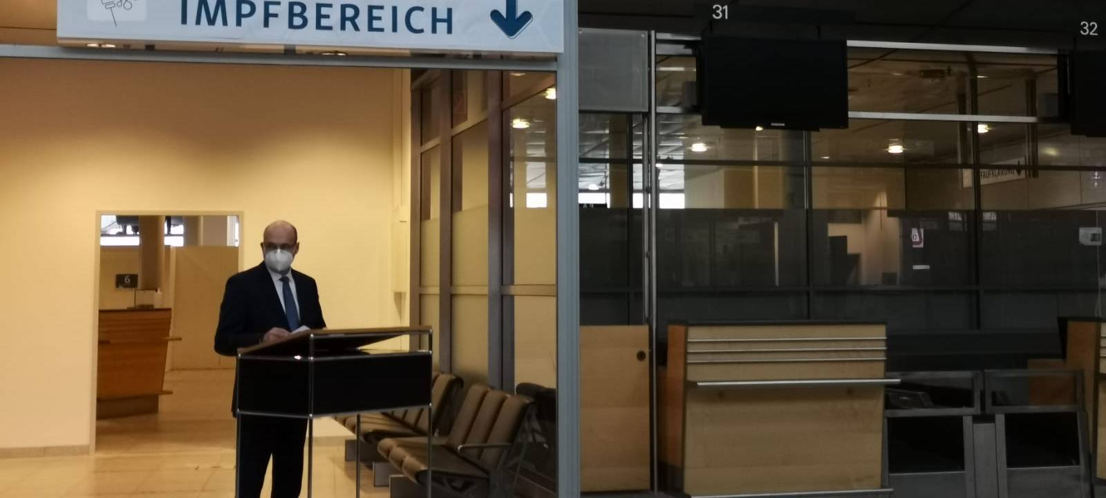 Impfzentrum am Flughafen eröffnet