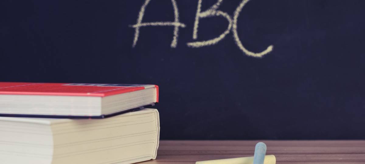 Schulen bleiben erstmal geschlossen!