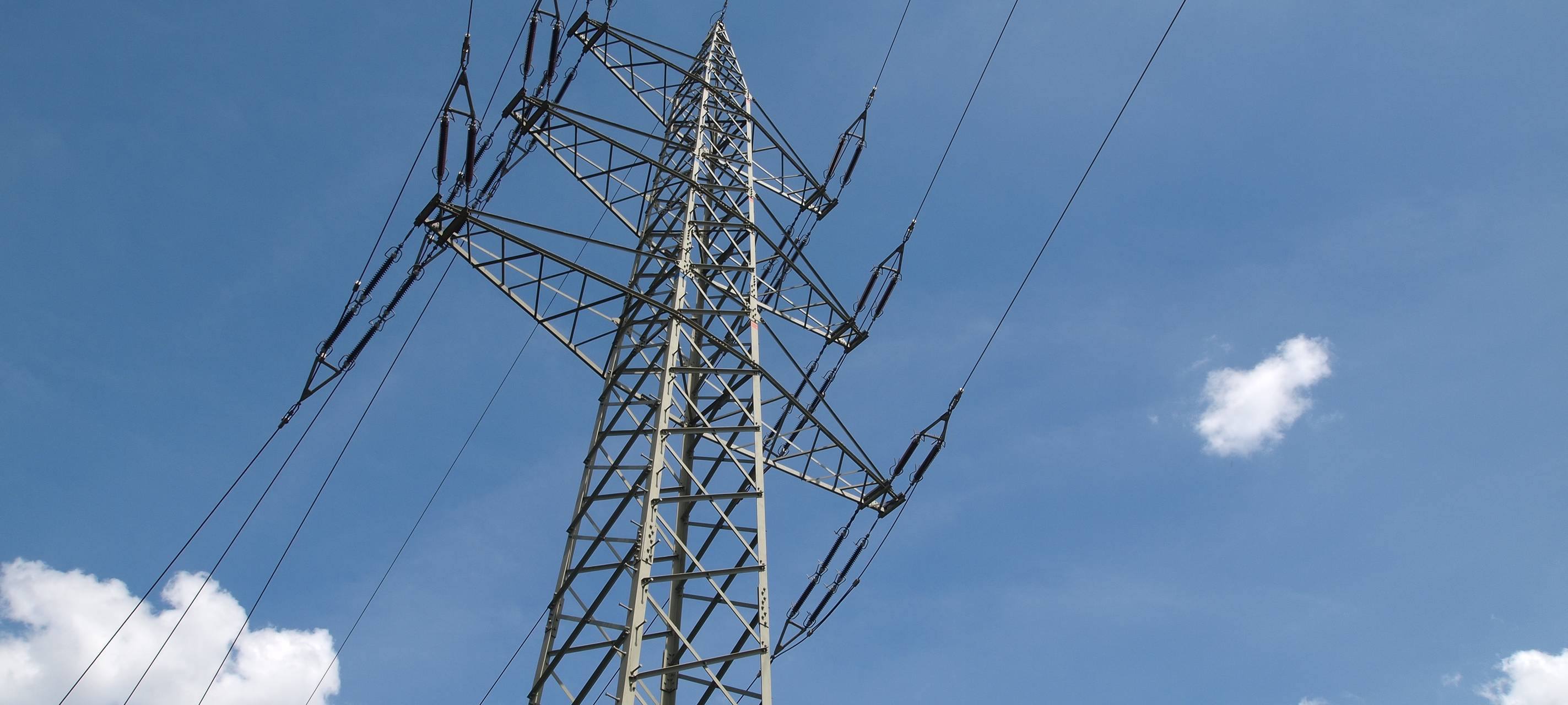 Kontrolle der Stromleitungen