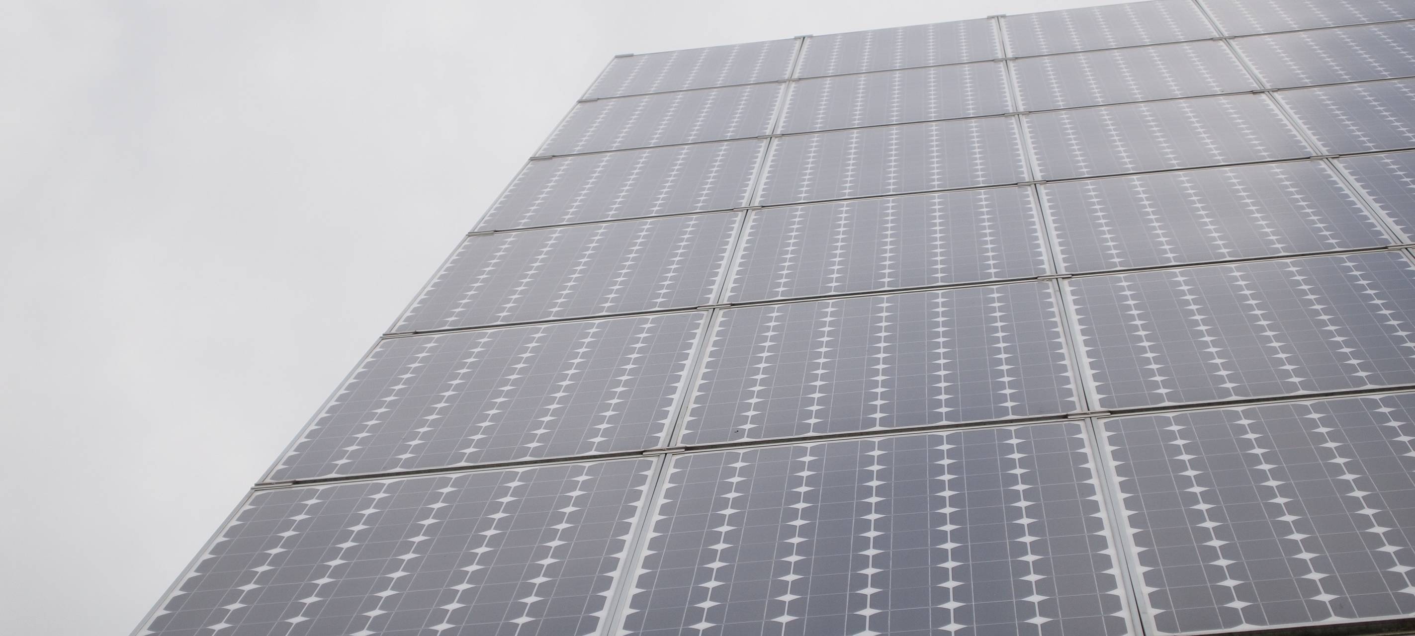 Lohnt sich eine PV-Anlage auf deinem Dach?