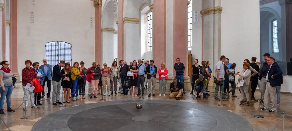 Pendel schwingt wieder