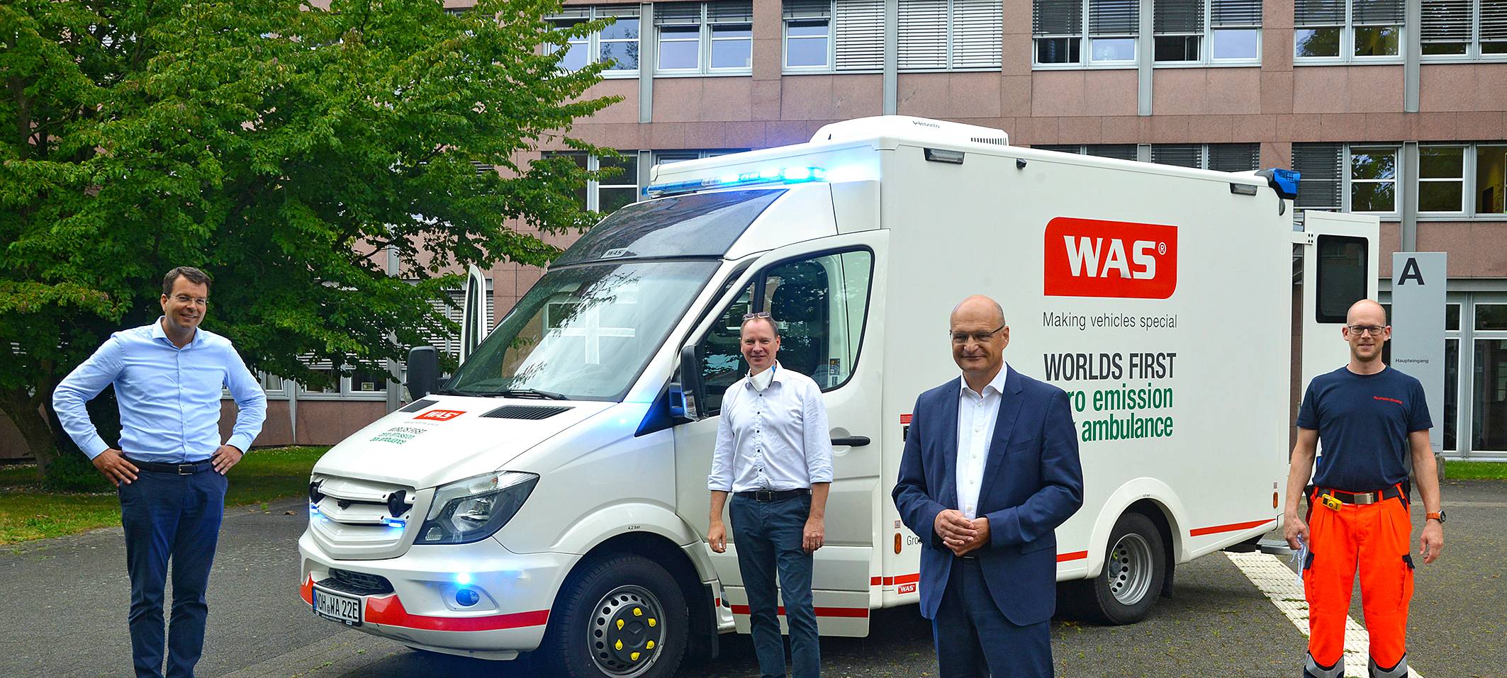 Uniklinikum Münster testen ersten vollelektrischen Rettungswagen