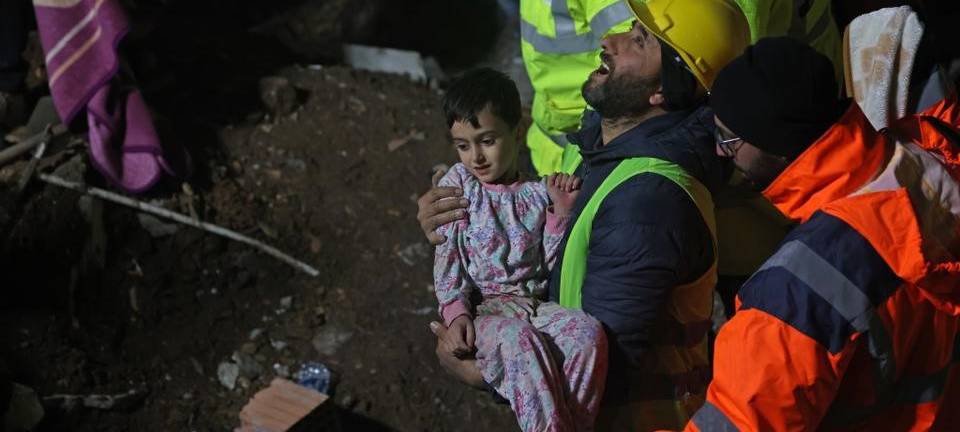 Erdbeben in Syrien und der Türkei: So hilfst du den Helfern