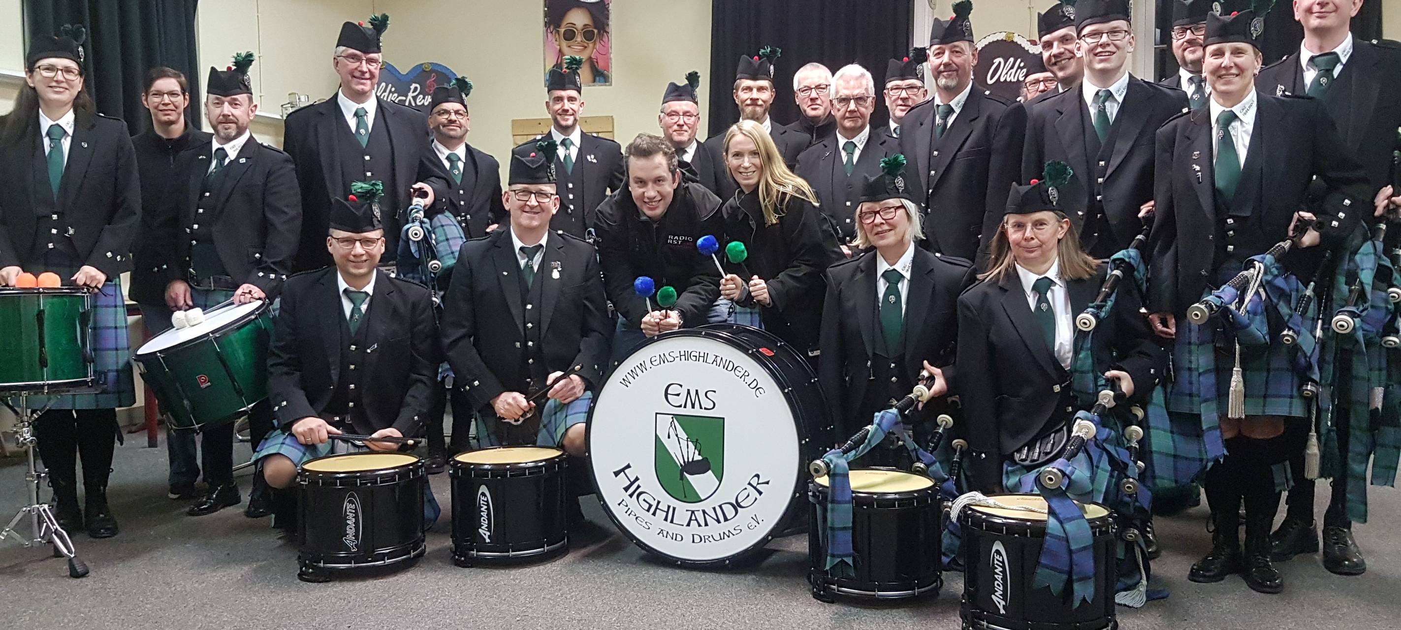 Sören und Kahtleen bei den Ems-Highländern