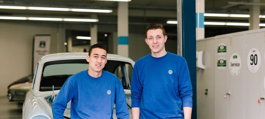 Azubis restaurieren VW Typ 3 aus dem Jahr 1968