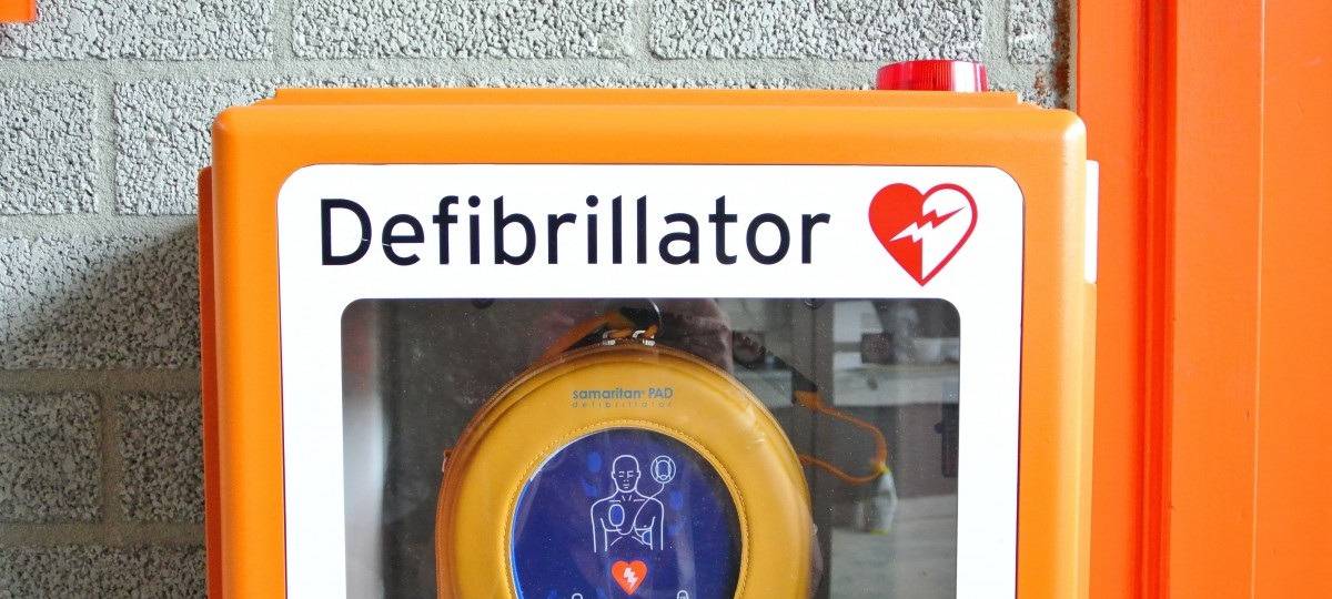 Defibrilator