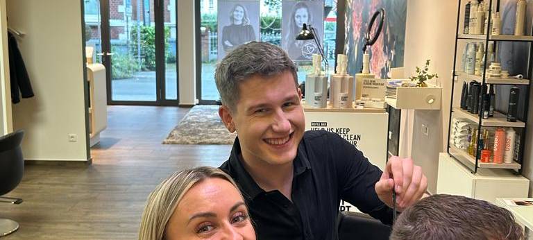 Till tut's und Tanja tut's: Friseur