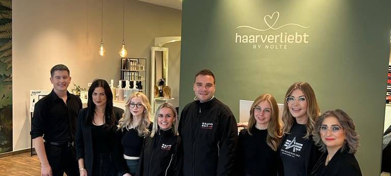 Till tut's und Tanja tut's: Friseur