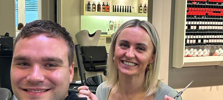 Till tut's und Tanja tut's: Friseur