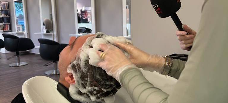 Till tut's und Tanja tut's: Friseur