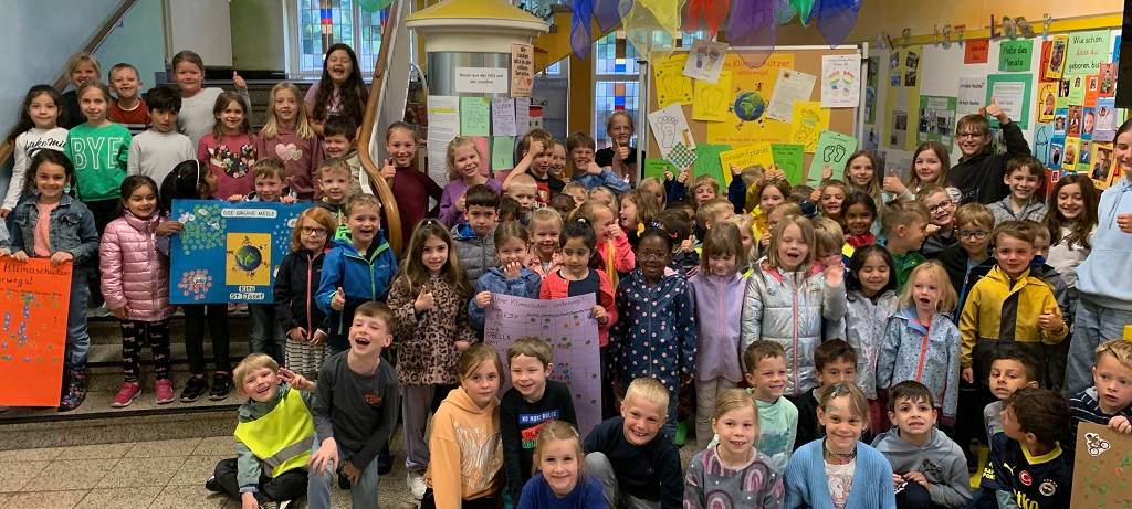 Schul- und Kindergartenkinder setzen Zeichen für den Klimaschutz