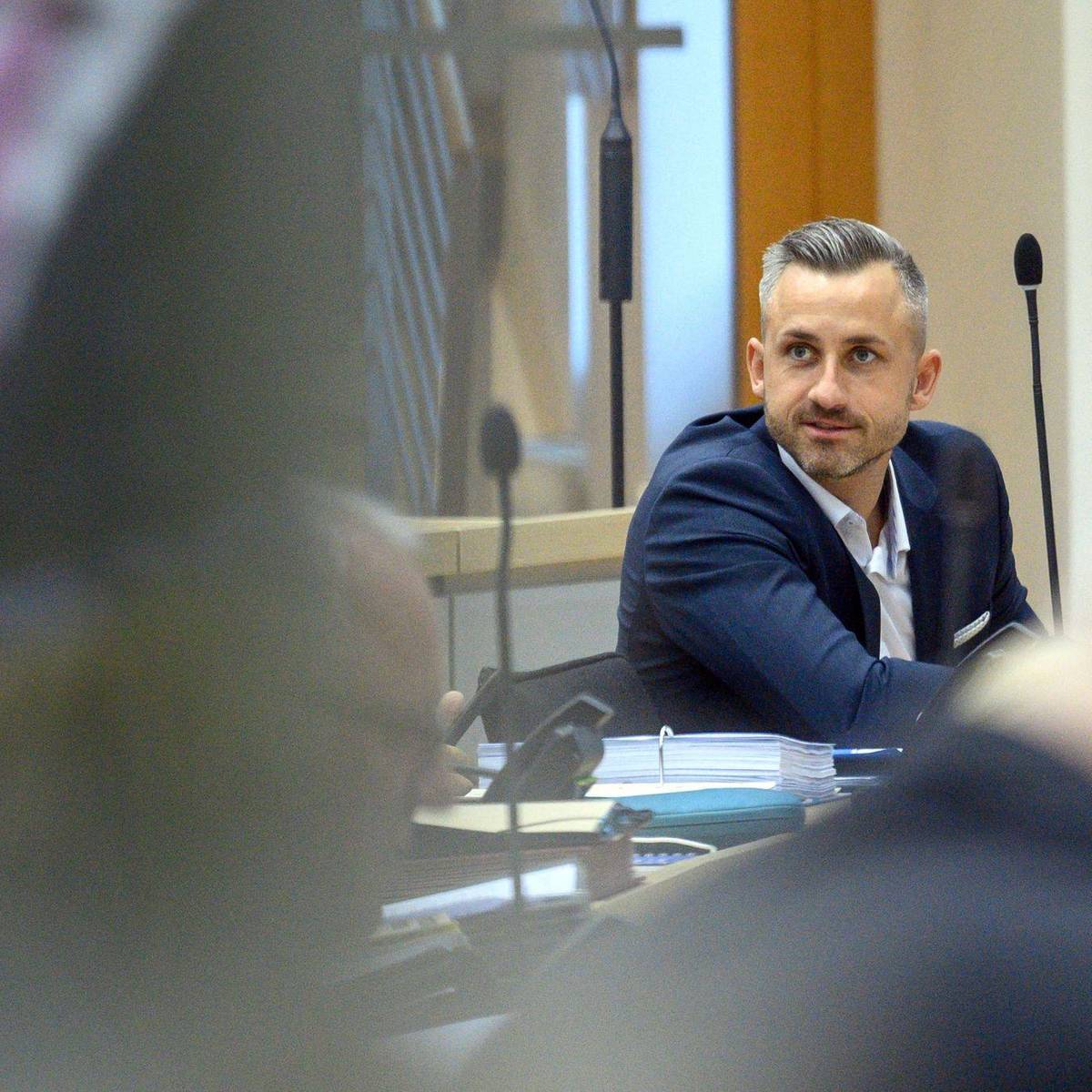 AfD streitet über Familienjobs – Rufe nach strengeren Regeln - RADIO RST