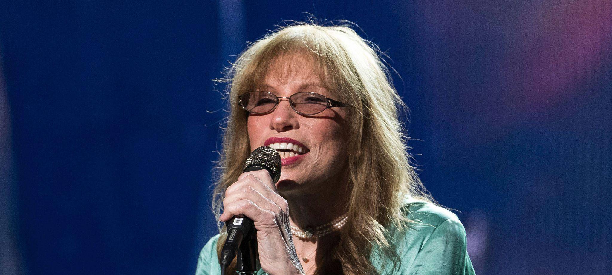 Carly Simon