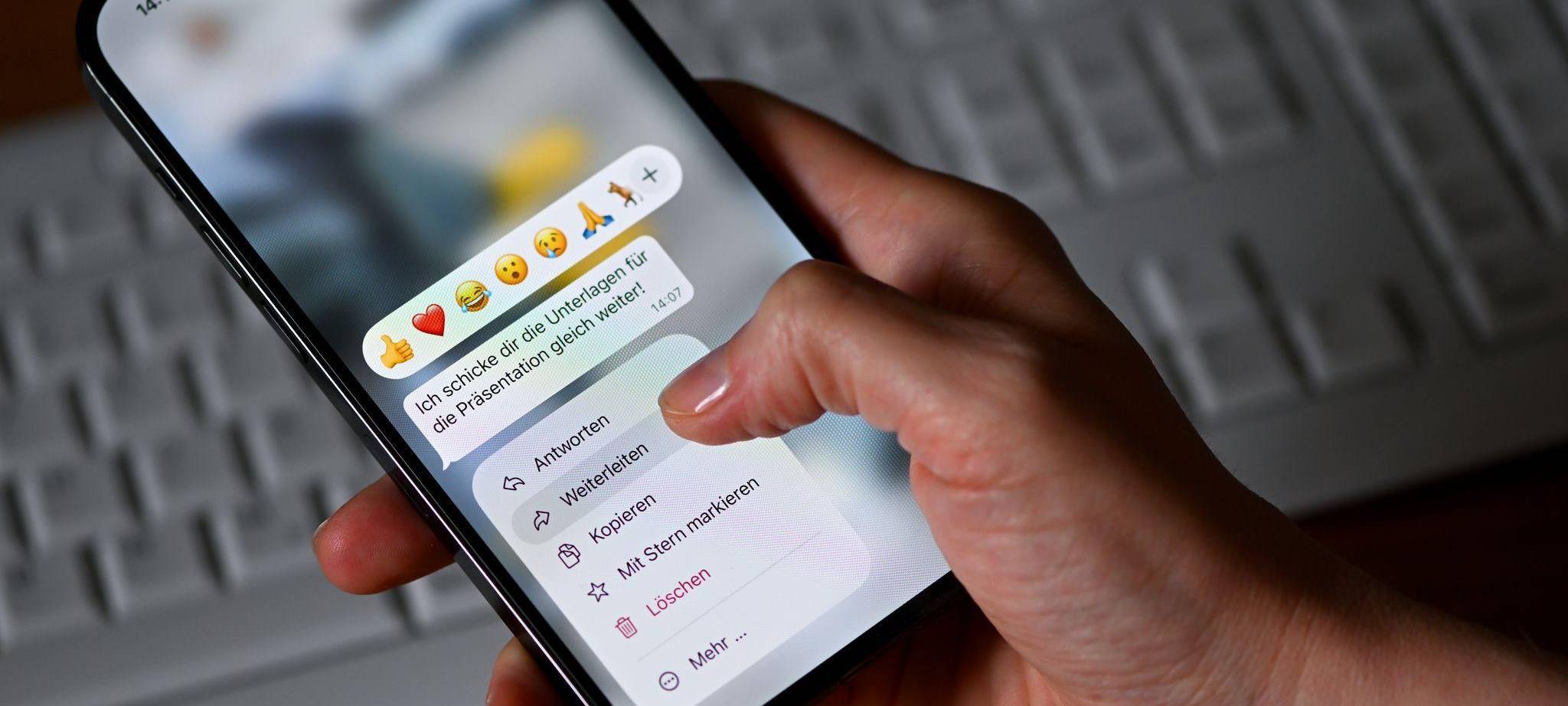 Weiterleitung privater Chat-Nachrichten an Dritte