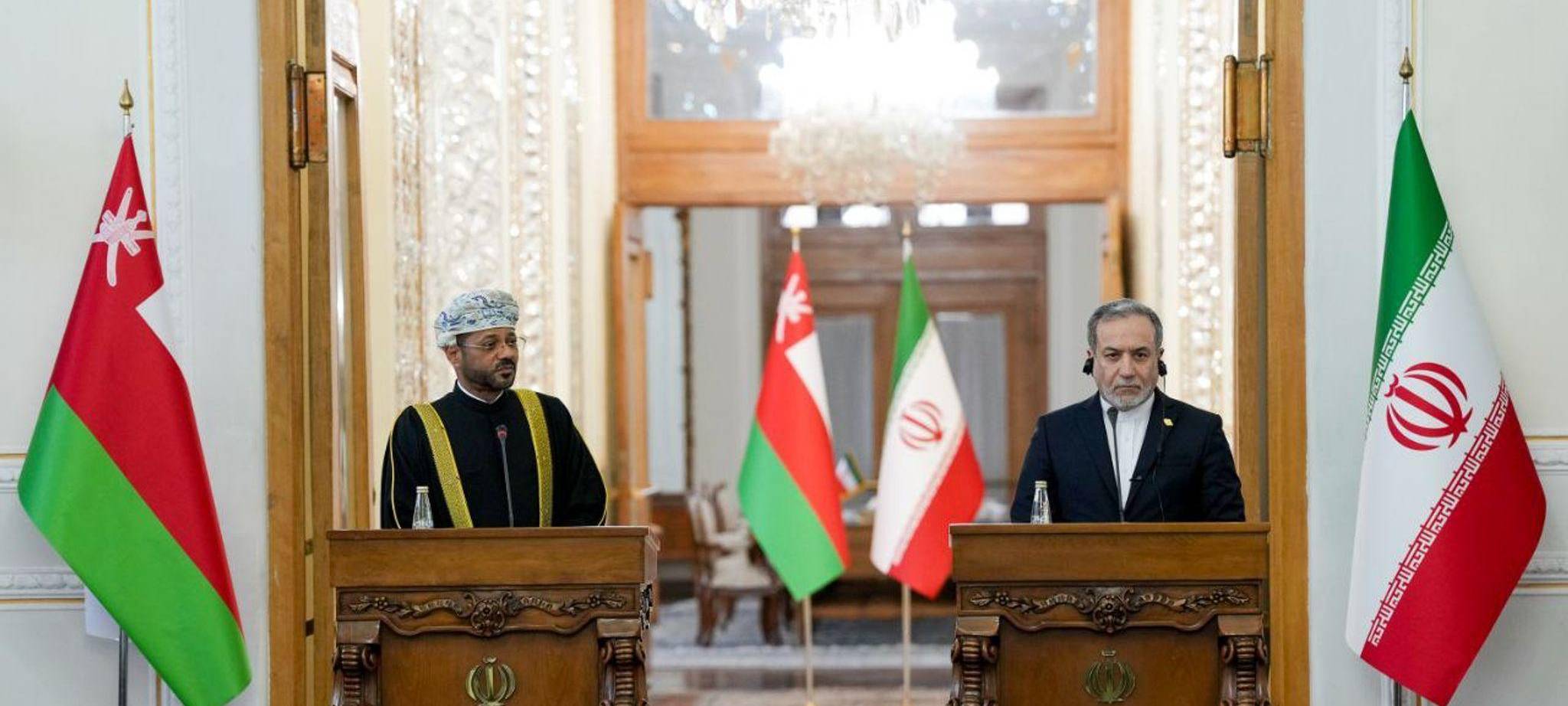 Außenminister von Oman besucht Teheran