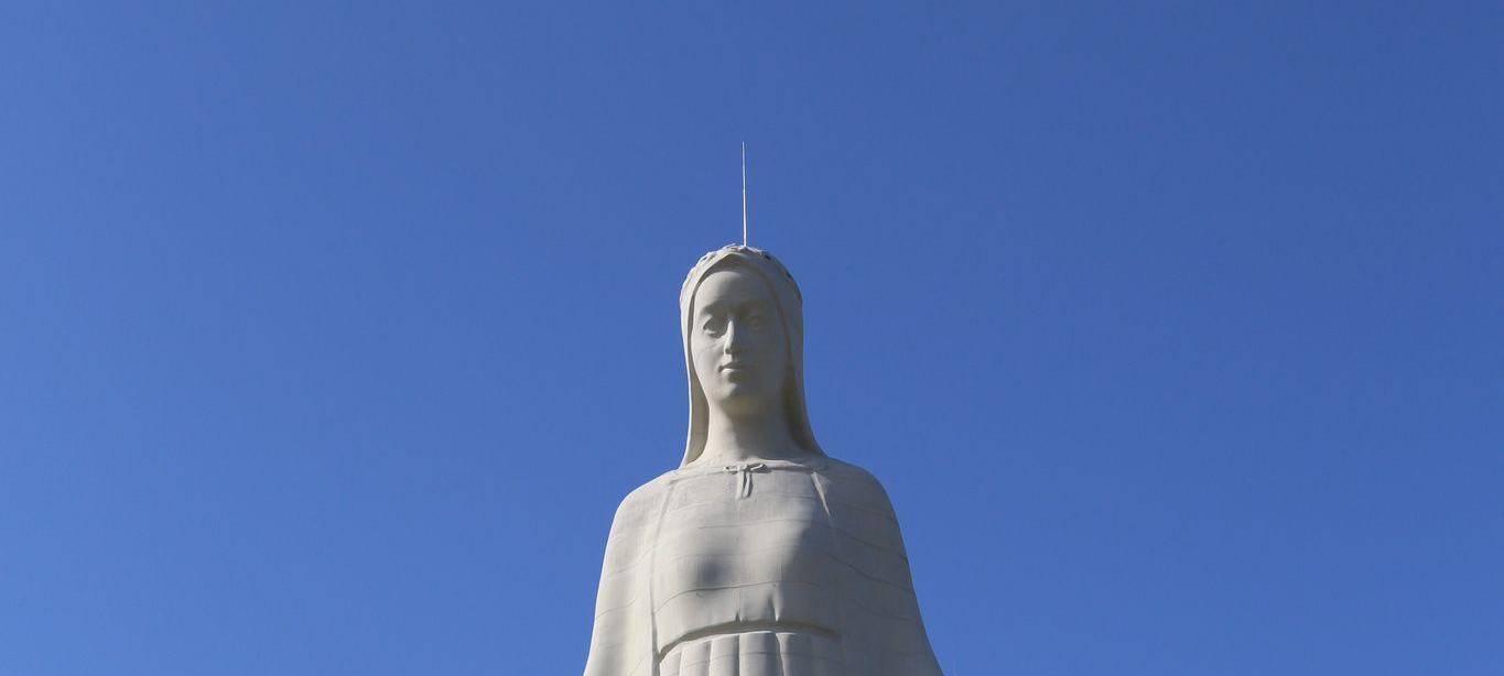 Gigantische Marienstatue in Polens Provinz