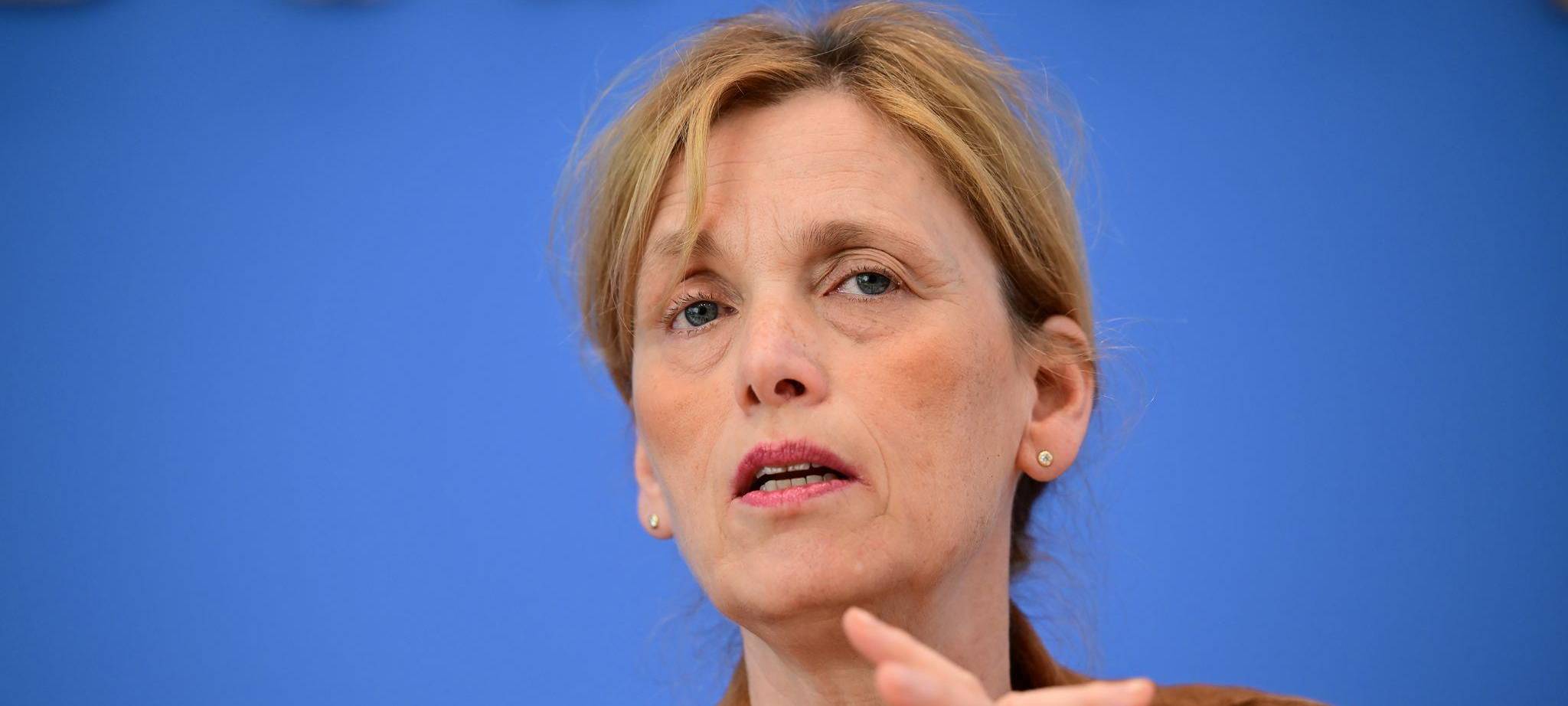 Bundesfamilienministerin Karin Prien (CDU)