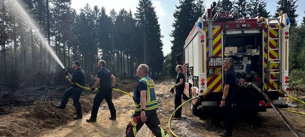 Einsatzkräfte aus dem Kreis Steinfurt helfen bei Waldbrand
