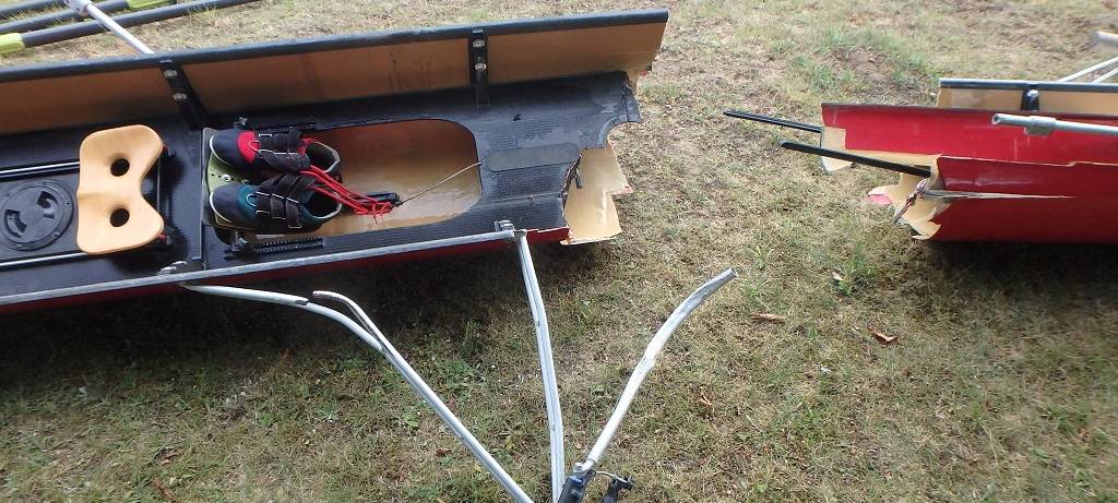 Von Güterschiff gerammt