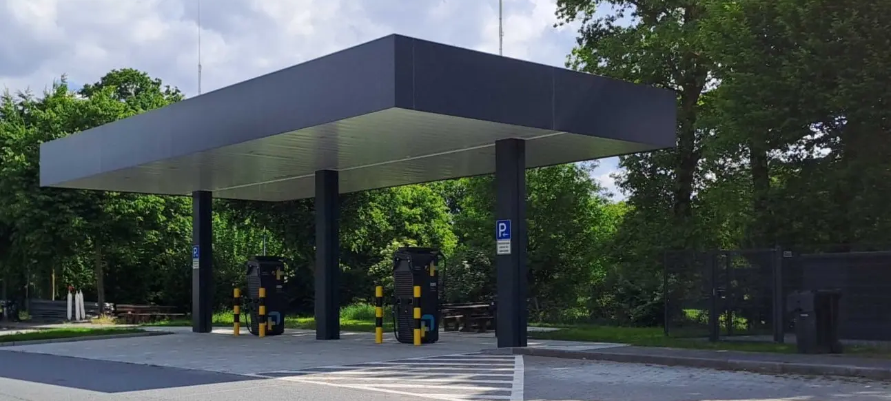 Schnellladepark an der A31 bei Ochtrup eröffnet